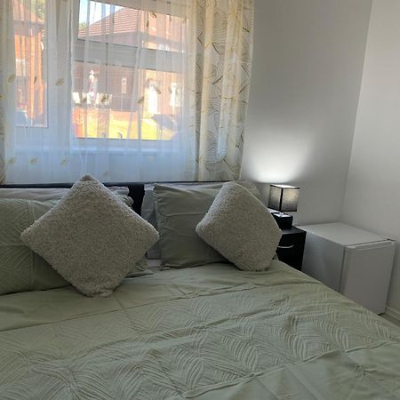 Double Room Bentilee Bucknall  外观 照片