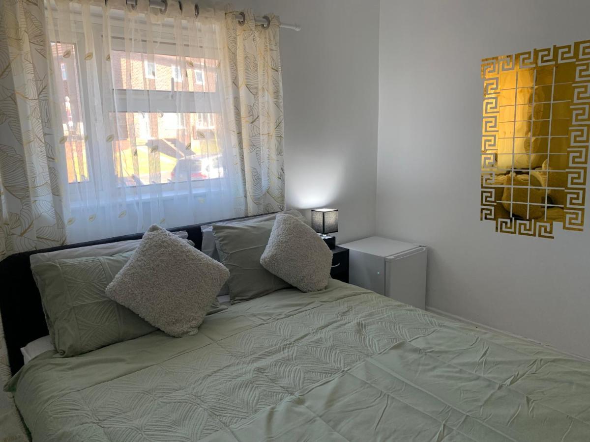 Double Room Bentilee Bucknall  外观 照片