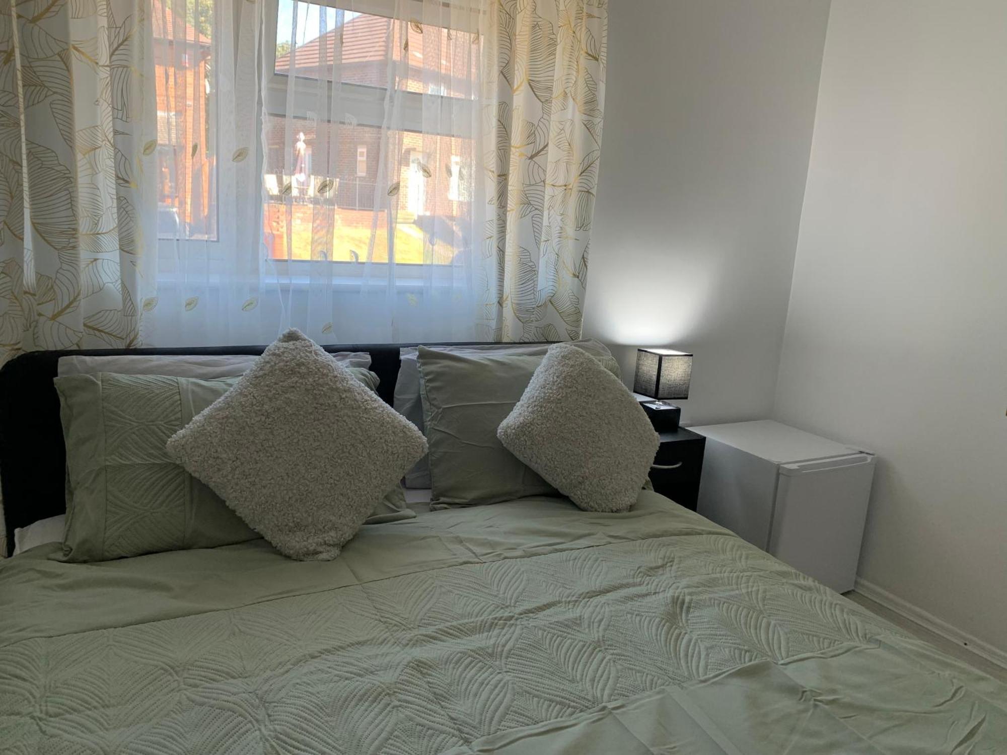 Double Room Bentilee Bucknall  外观 照片